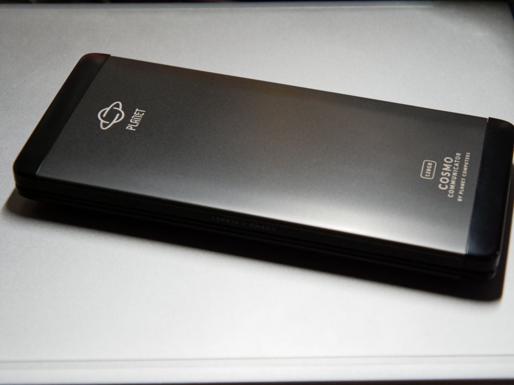 Cosmo Communicator の裏